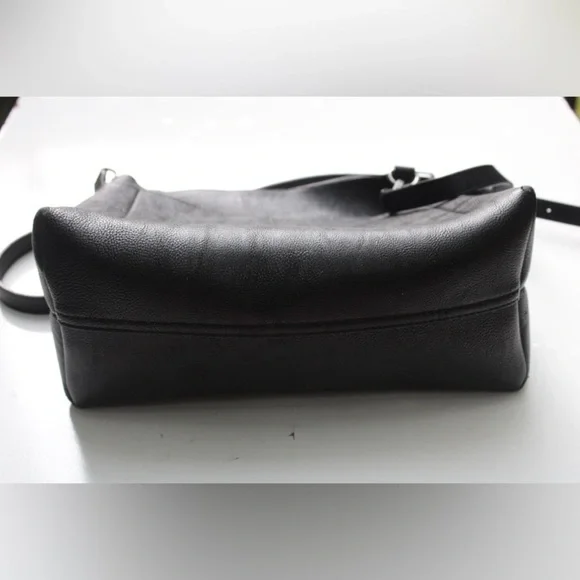 Calvin Klein satchel/cross body bag - Picture 12 of 12